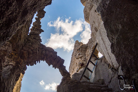 Súľovský hrad - orlie hniezdo v Súľovských skalách