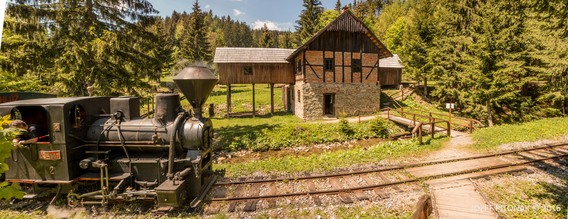 Historická lesná úvraťová železnica Vychylovka